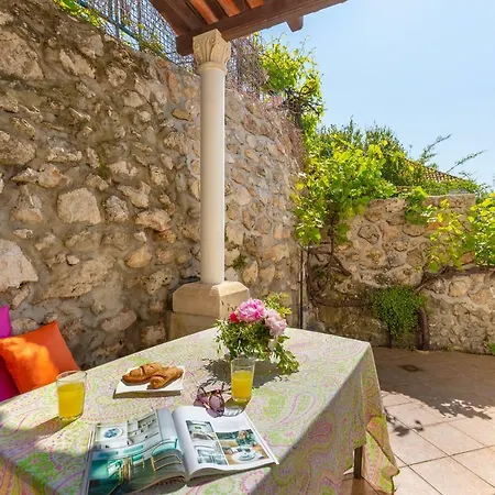 Hedera Estate, Hedera A18 Apartment
