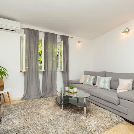 Hedera Estate, Hedera A18 דוברובניק